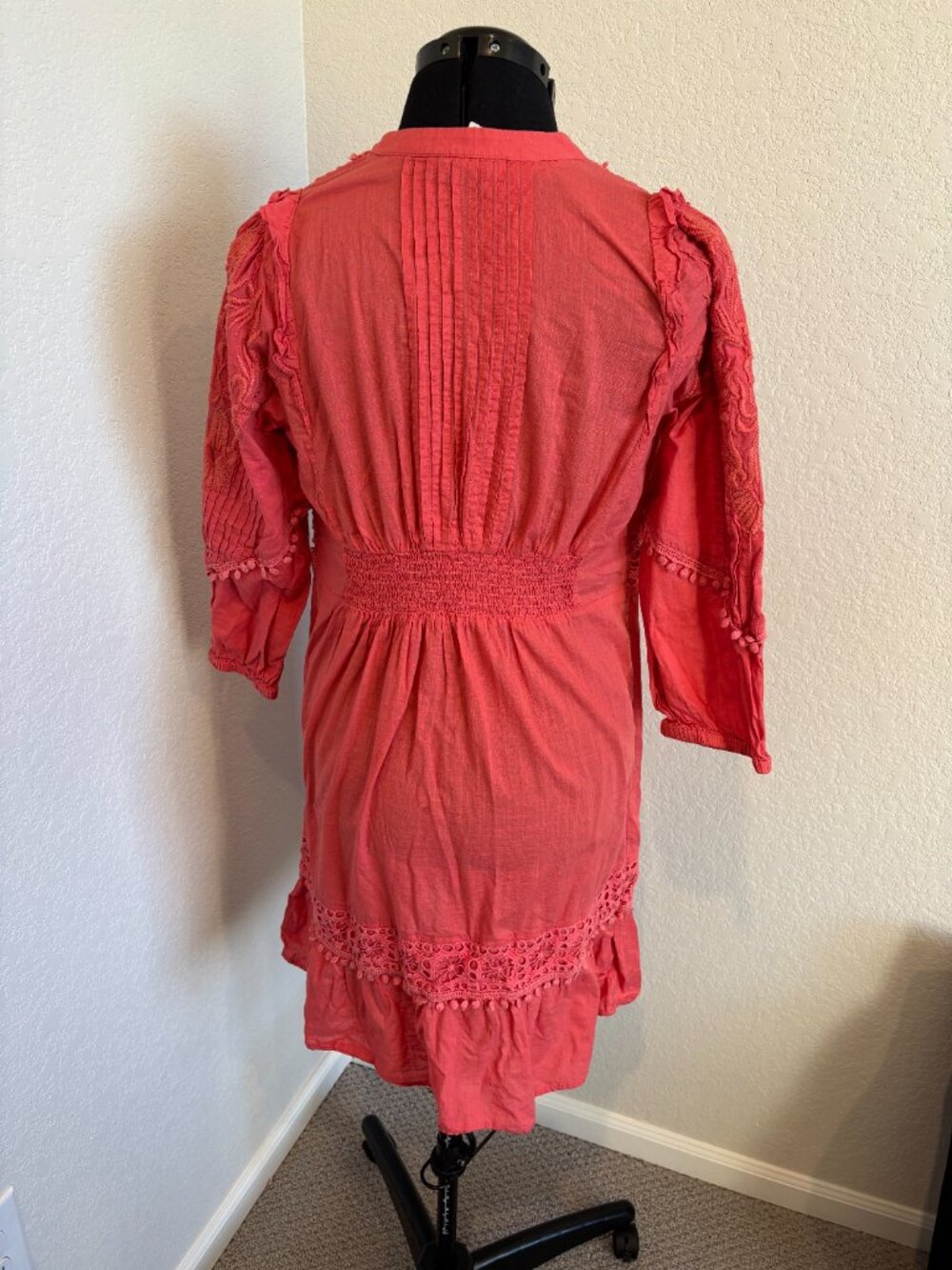 Anthropologie Akemi + Kin Josephine Coral Embroidered  Dress |  Size M - Picture 3 of 3